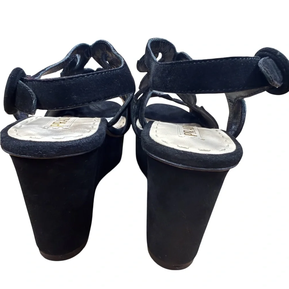Prada Black and White Sandals with Gold Accents - Picture 3 of 6